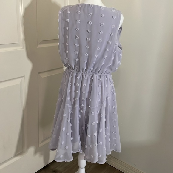 She+Sky Women's V Neck Elastic Waist lavender Polka Dot Dress Size Large - Picture 4 of 7